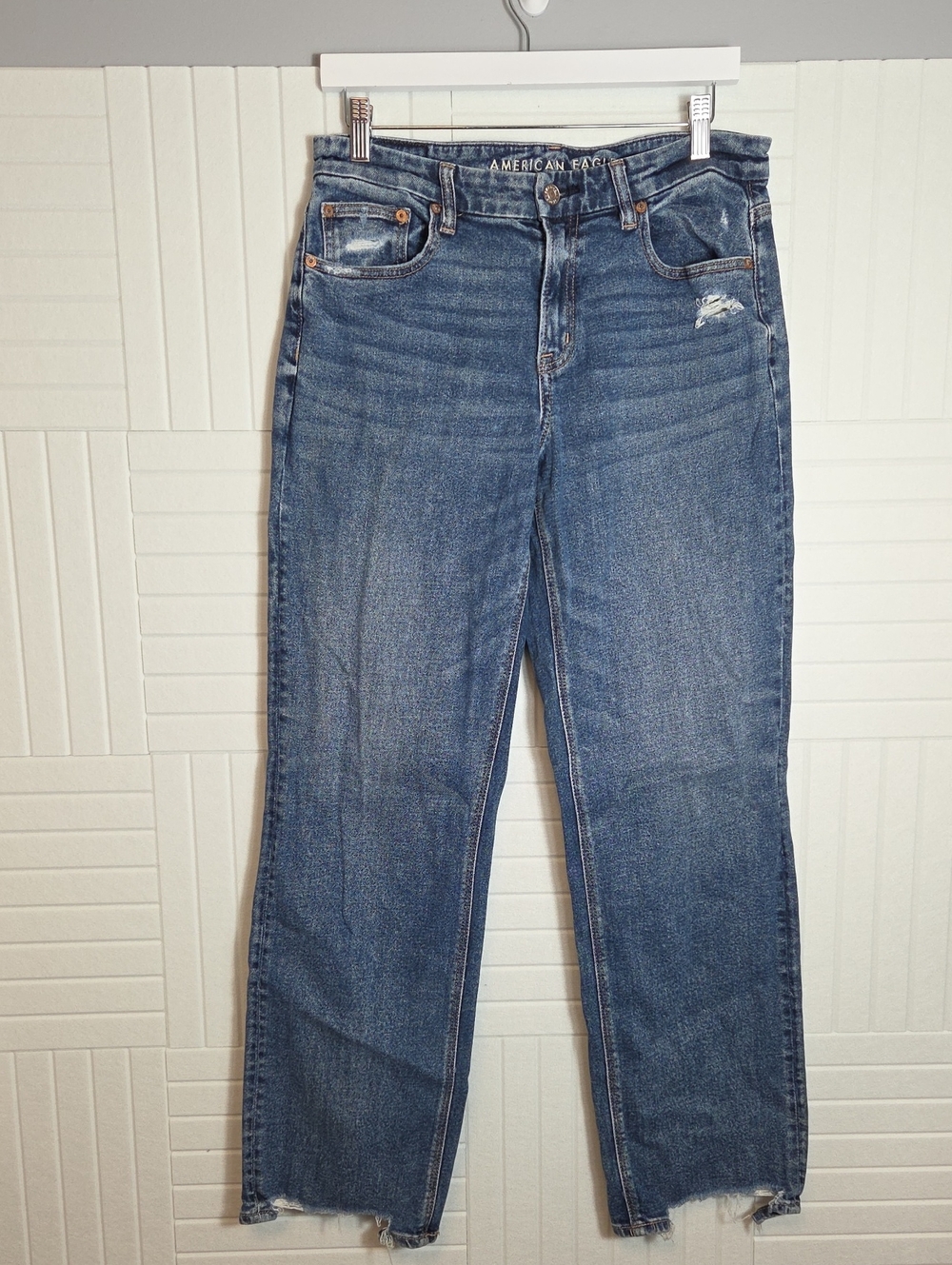 American Eagle Distressed Curvy Straight Jeans TALL Size 8 Long